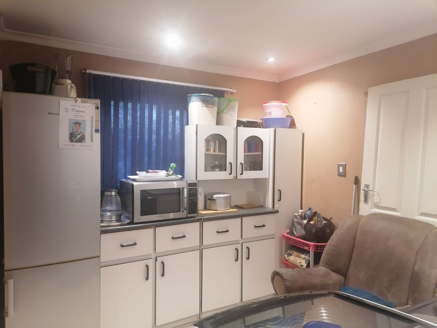 2 Bedroom Property for Sale in Mfuleni Western Cape